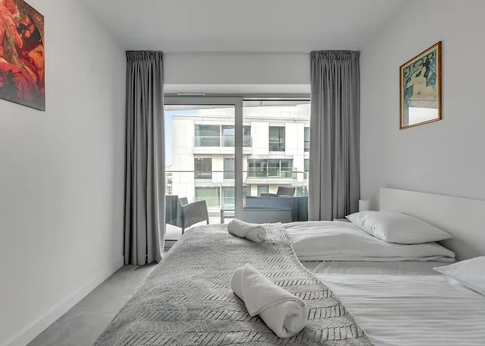 Wave Apartments - Yacht Park 3